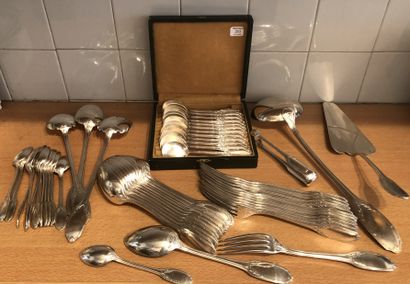 Partie de ménagère de couverts en métal argenté,...