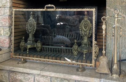 
Ensemble de cheminée en métal moulé doré,...