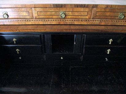 Bureau en bois fruitier et placage de bois...