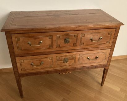 Fruitwood chest of drawers, inlaid decoration...