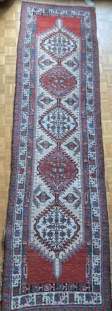 Woolen gallery carpet decorated with five...