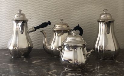 Partie de service à thé et à café en métal...