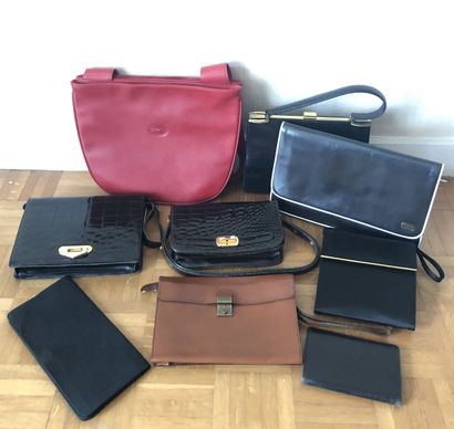
Set of bags and accessories: Longchamps...