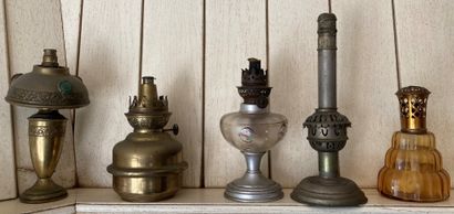Mannette: two old oil lamps in copper, two...