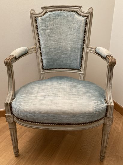 Armchair with cabriolet back in basket handle,...
