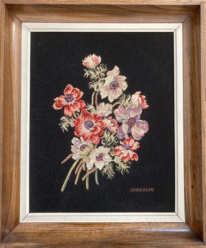 AUBUSSON, XXe siècle : BOUQUET D'ANÉMONES

Tapisserie,...