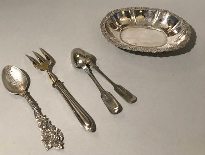 Ensemble en argent (800): petite coupe ovale,...