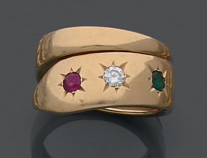 Ring in 18K (750) yellow gold, with a chased...