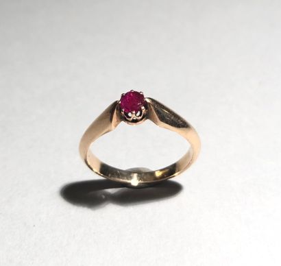 Small ring in 14K yellow gold (585), set...