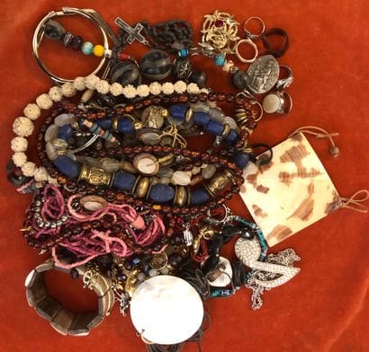 Set of costume jewellery in various materials,...