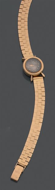 Ladies' watch in 18K (750) yellow gold, the...