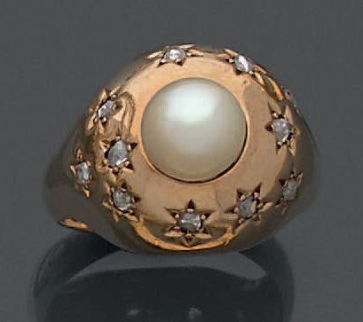 Dome ring in 18K (750) yellow gold, set with...