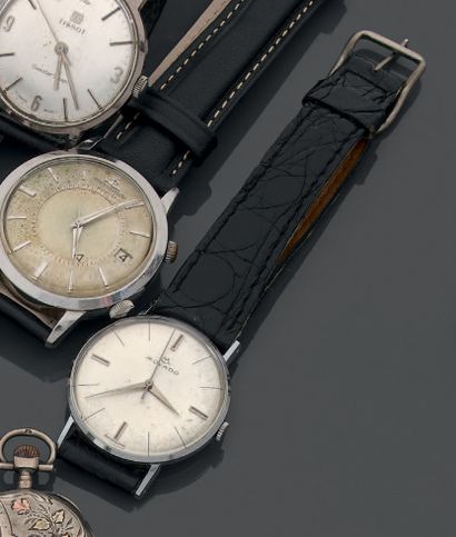 Men's steel watch, round case, silver dial...
