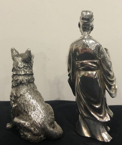 Deux statuettes en argent (800), représentant...