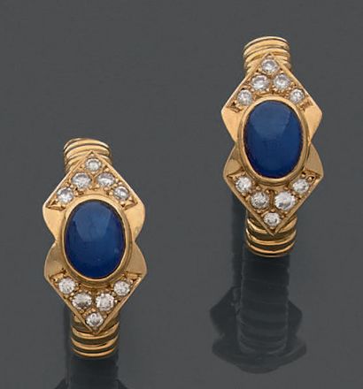 Pair of 18K (750) yellow gold earrings simulating...
