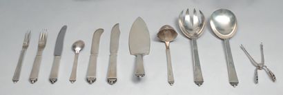 Partie de ménagère de couverts et pièces...