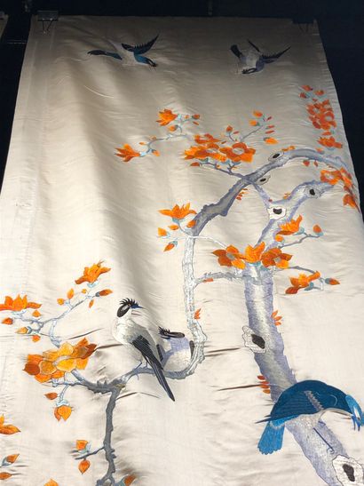 
Set of embroidered silk with beige background...