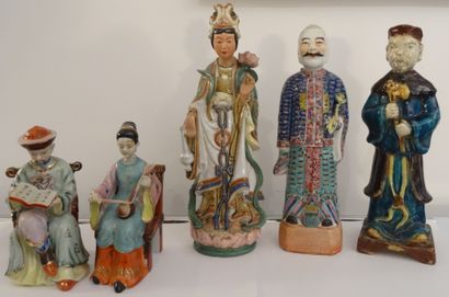 Set of porcelain and glazed stoneware from...