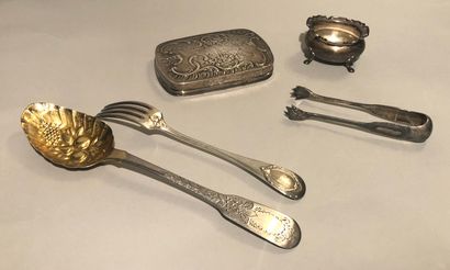 Set in silver (925), mismatched: serving...
