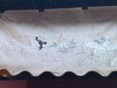 
Set of embroidered silk with beige background...
