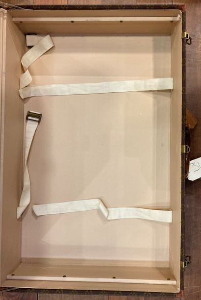 Louis VUITTON, n° 920894. Hard case, Alzer...