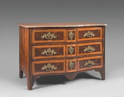 Wooden chest of drawers inlaid with nets...