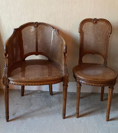 Pair of armchairs with gondola back in natural...