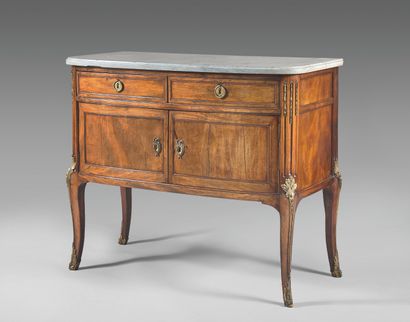 Chest of drawers with a slightly curved front,...
