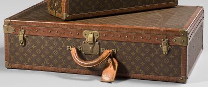 Louis VUITTON, n° 920894. Hard case, Alzer...