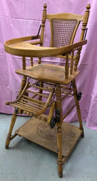 Child's chair in natural wood in two parts,...