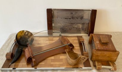 Handle trays, boxes, wooden and metal di...