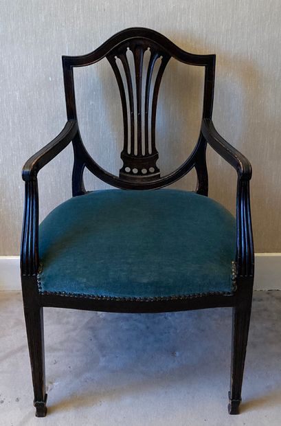 
Paire de fauteuils en acajou, à dossier...