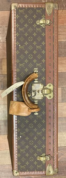 Louis VUITTON, n° 920894. Hard case, Alzer...