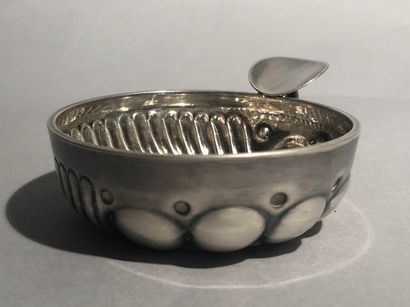 Silver wine-taster (925), decorated with...