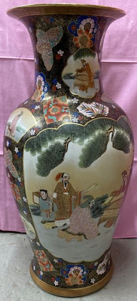 CHINA, modern, in the style of Satzuma. Large...