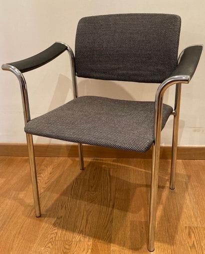 
Suite of four tubular armchairs in chromed...