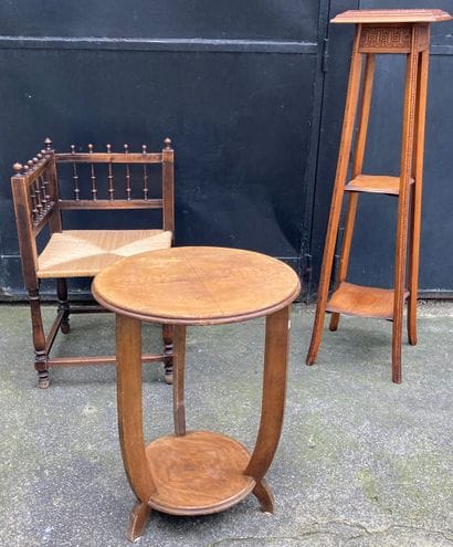 Set of furniture in natural wood : - marble...