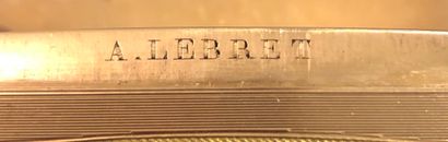 Rectangular gold snuffbox, arched form, with...