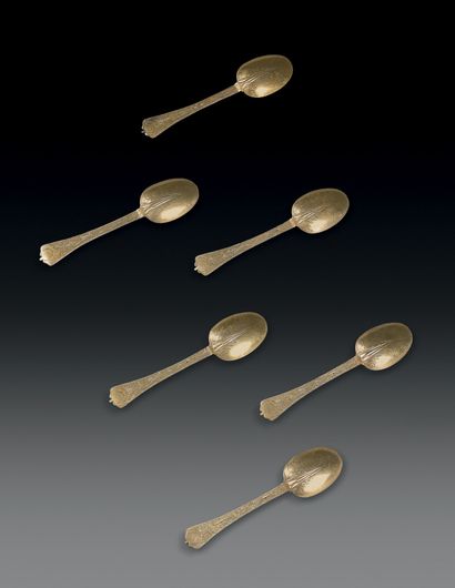 Six small spoons in vermeil, engraved with...