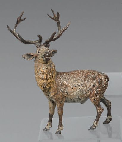 Deer on the lookout. H. : 17,3 cm. L. : 14...