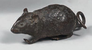 Rat. Marked Geschützt. H. : 3 cm. L. : 7,5...