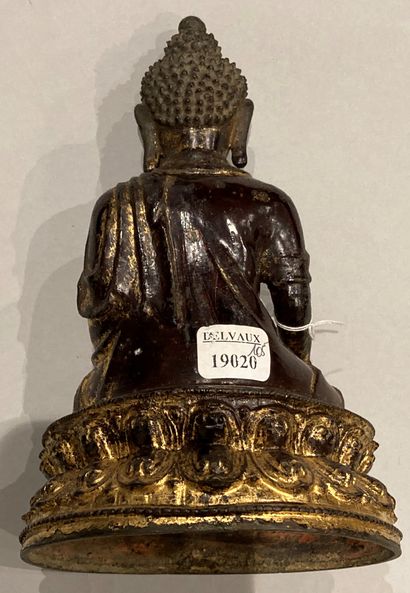 CHINE - Époque MING (1368-1644).
Statuette...