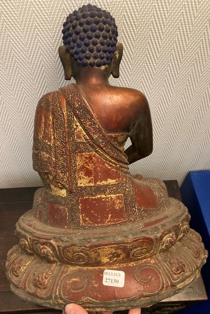 CHINE - XVIIe-XVIIIe siècles.
Wooden Buddha...