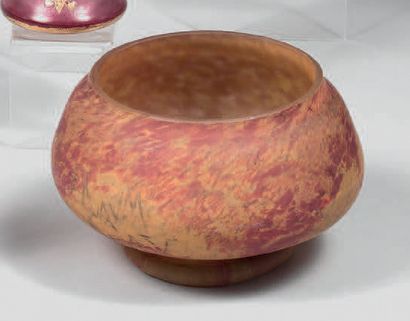 DAUM, Nancy.
Cup on pedestal in marbled yellow-orange-red...