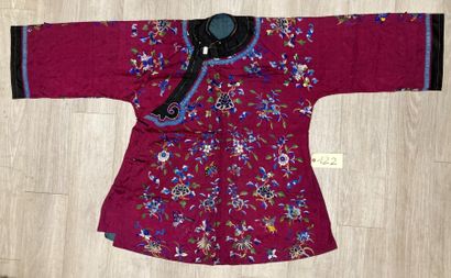 CHINE - XIXe siècle.
Set of three women's...