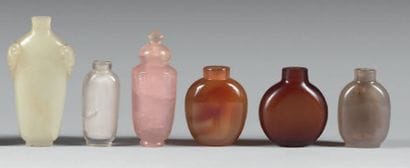 CHINE - XIXe-XXe siècles.
Six snuff bottles,...