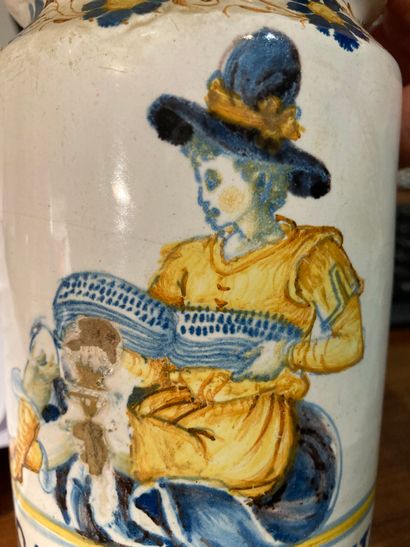 ITALIE (CASTELLI), début du XVIIe siècle.
Earthenware...