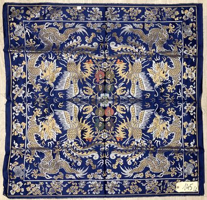 CHINE - XXe siècle.
Set of two decorative...