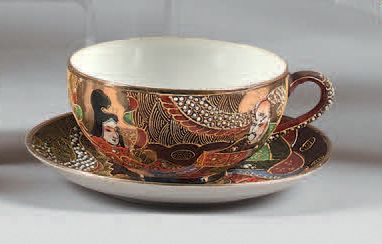 JAPON, Fours de Satsuma - XXe siècle.

Porcelain...