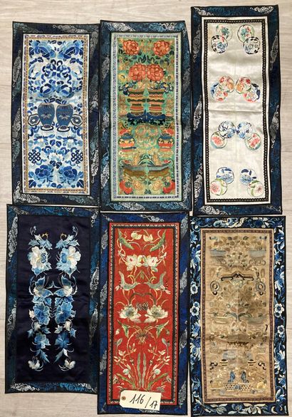 CHINE - XIXe siècle.
Set of seventeen rectangular...